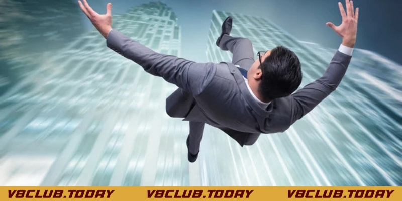 hỏi đáp nằm mơ thấy người khác rơi từ trên cao xuống đánh con gì